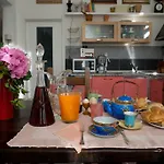 Al Giardino Degli Artisti 住宿加早餐酒店 3*