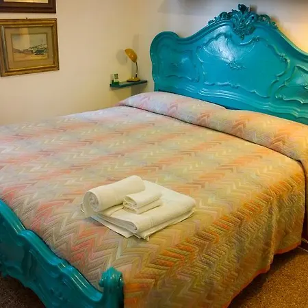 Bed & Breakfast Al Giardino Degli Artisti 3*