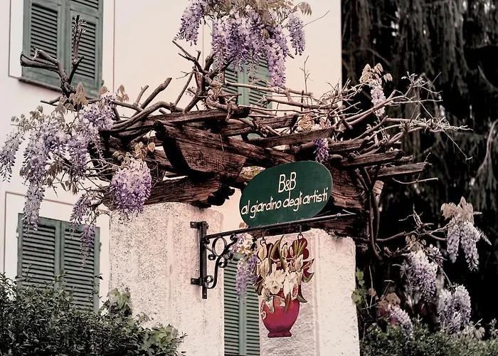 B&B Al Giardino Degli Artisti 3*