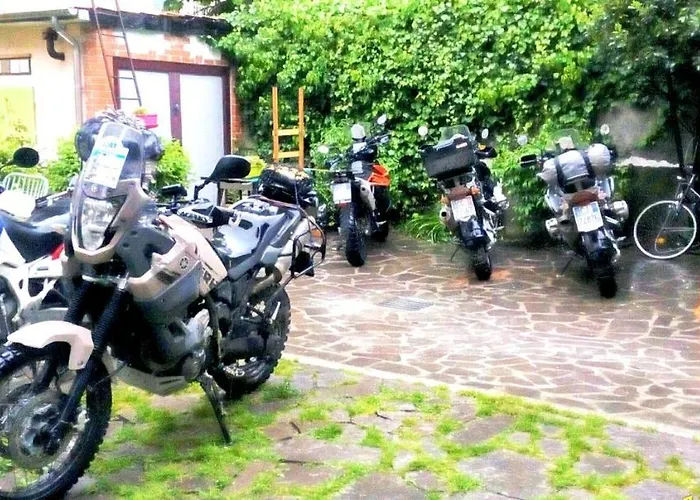 Al Giardino Degli Artisti 3* 카이로 몬테노테